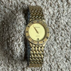 Speidel vintage gold tone swiss movt bracelet OS watch measurements‎ shown